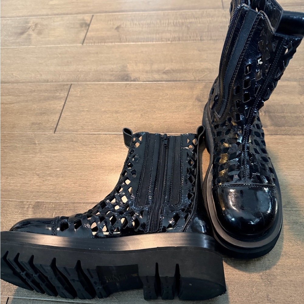 Jeffrey Campbell Black Tank Netted Boots 6.5 - Picture 6 of 6